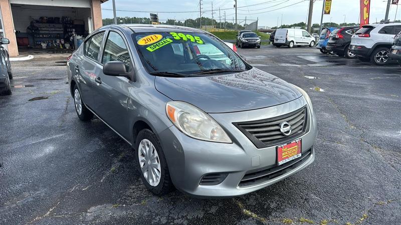 Nissan Versa  2013