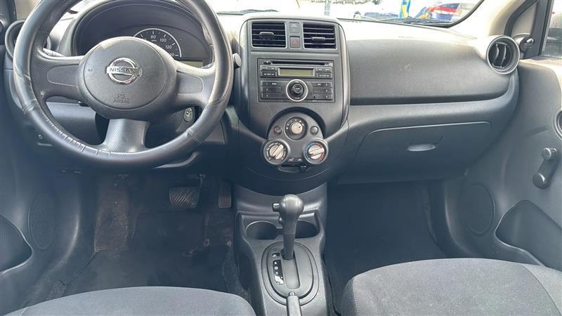 Nissan Versa  2013