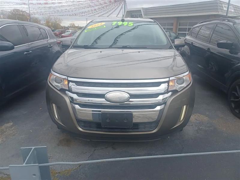 2014 Ford Edge SEL Sport photo 2