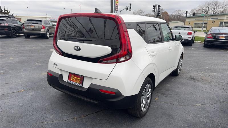 2020 Kia Soul LX photo 3