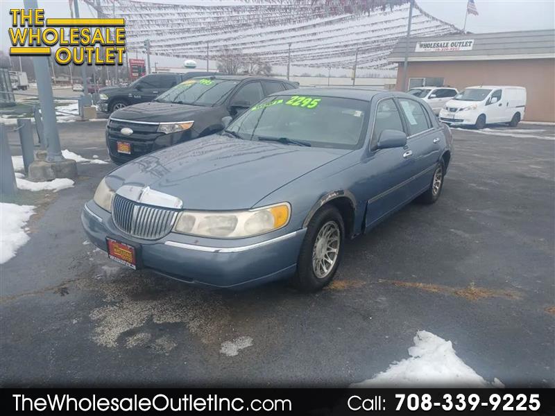 2000 Lincoln Town Car Signature Sedan 4D