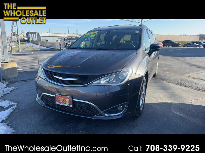 2018 Chrysler Pacifica Touring Plus Minivan 4D