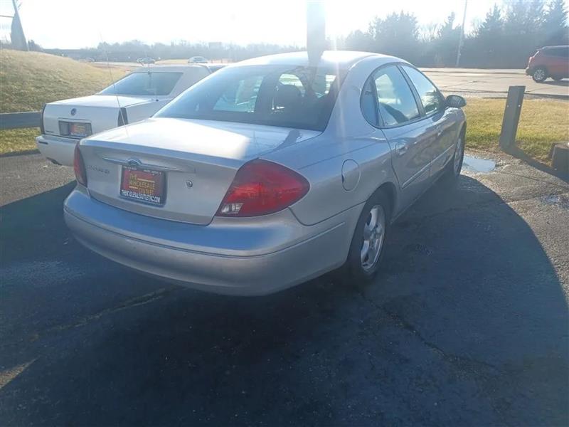 Ford Taurus  2003