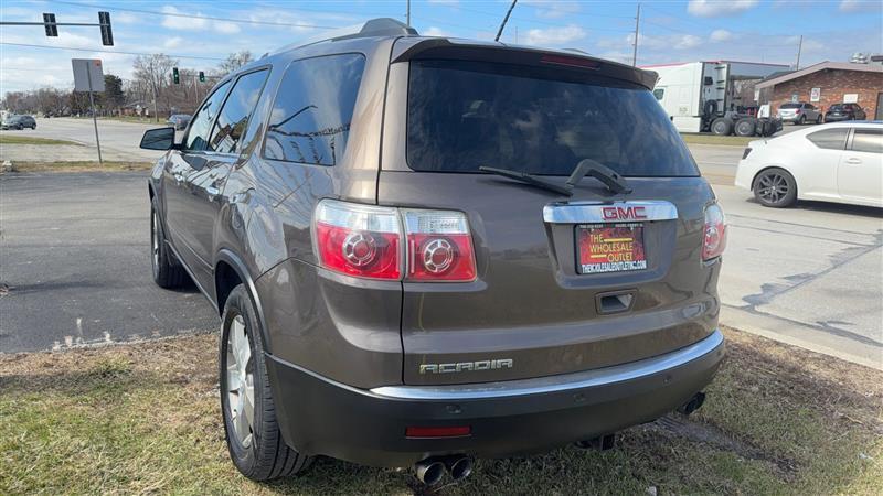 GMC Acadia  2011