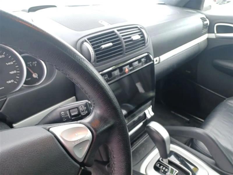 Porsche Cayenne  2008