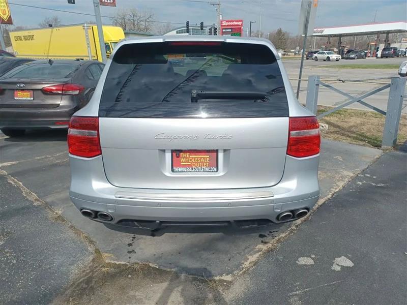 Porsche Cayenne  2008