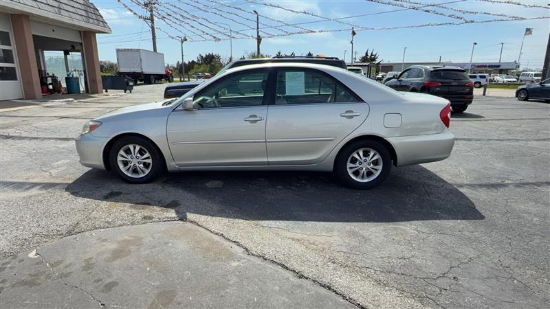Toyota Camry  2004