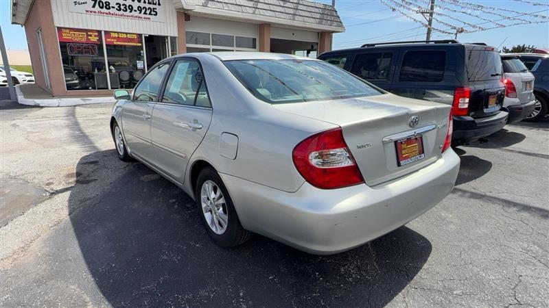 Toyota Camry  2004