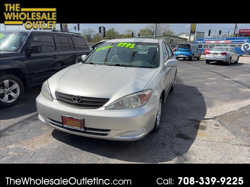 2004 Toyota Camry XLE Sedan 4D