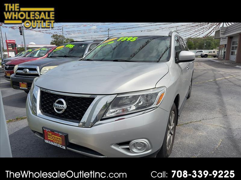 2013 Nissan Pathfinder SV Sport Utility 4D