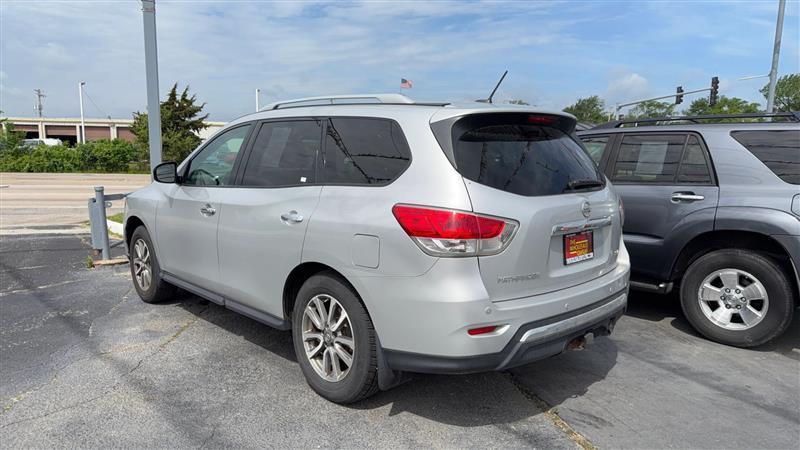Nissan Pathfinder  2013