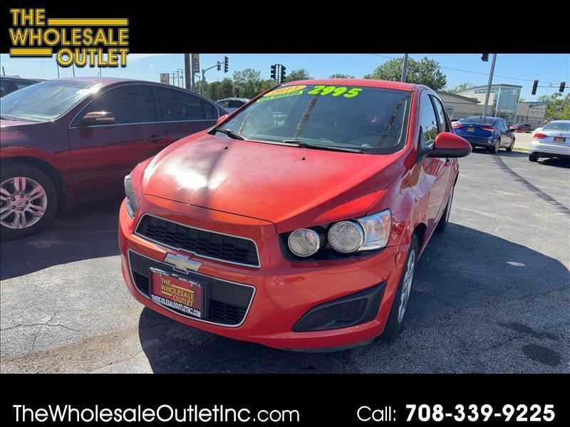 2013 Chevrolet Sonic LS Hatchback Sedan 4D