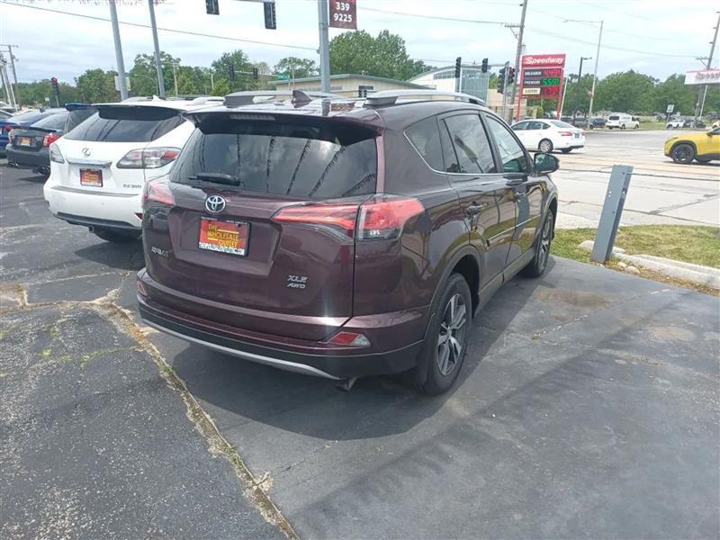 Toyota RAV4  2017