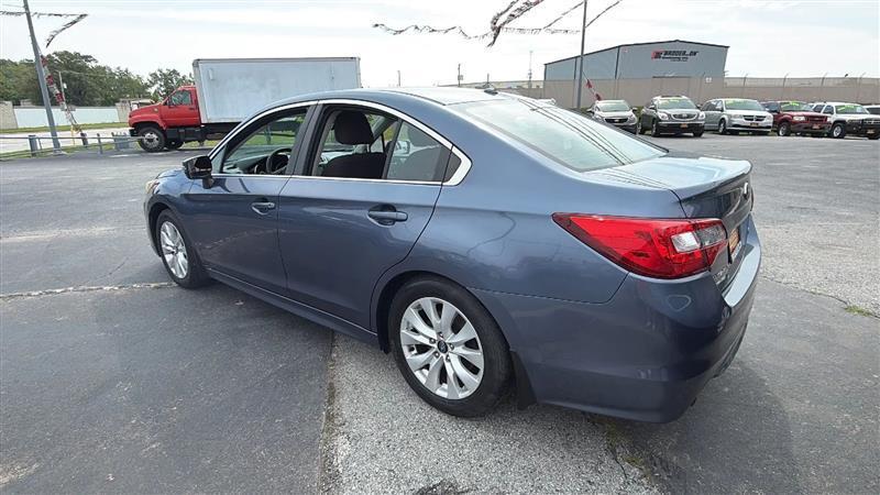 Subaru Legacy  2015