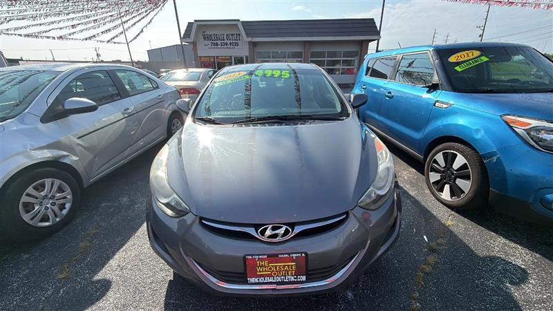Hyundai Elantra  2013