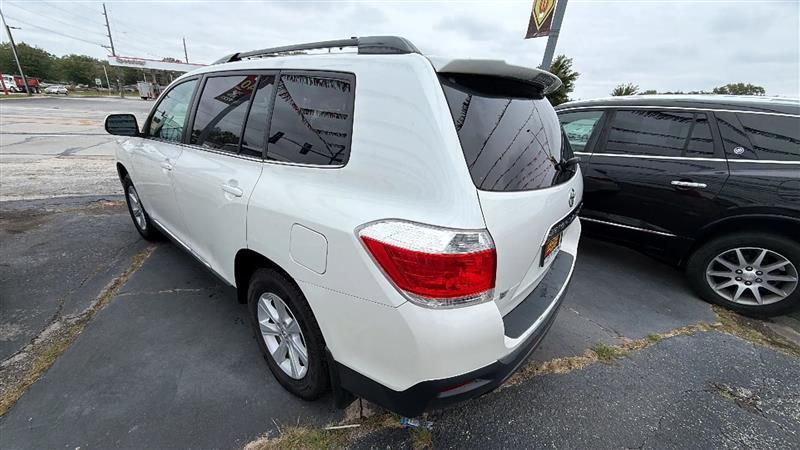 Toyota Highlander  2013