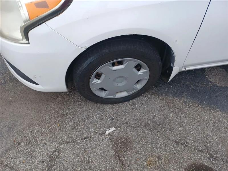 Nissan Versa  2016