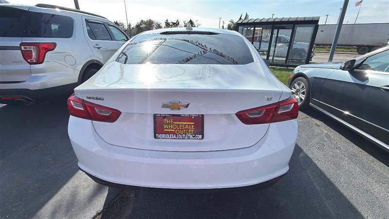Chevrolet Malibu  2018