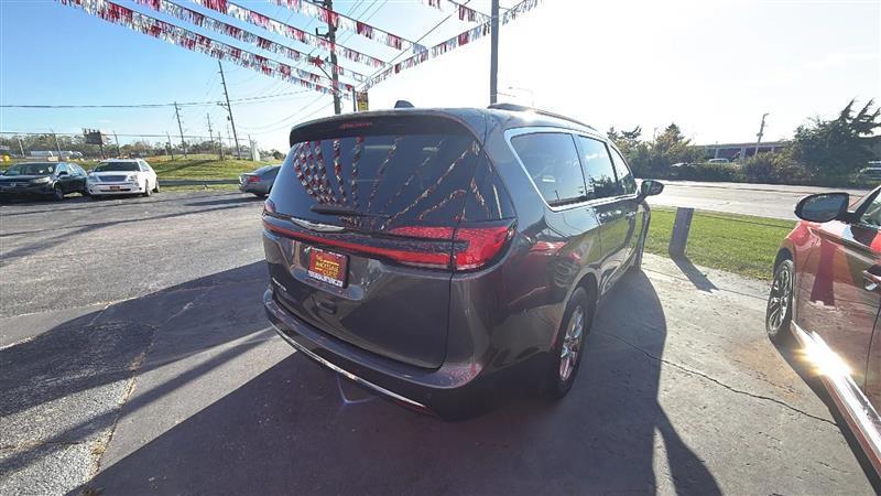 Chrysler Pacifica  2021