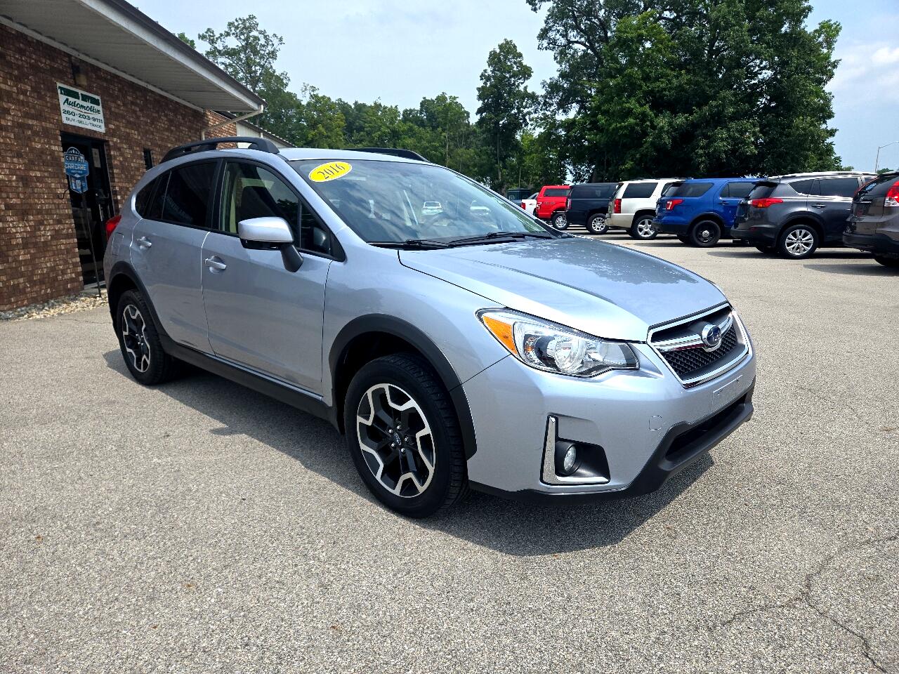 2016 Subaru Crosstrek 2.0i Premium photo 2