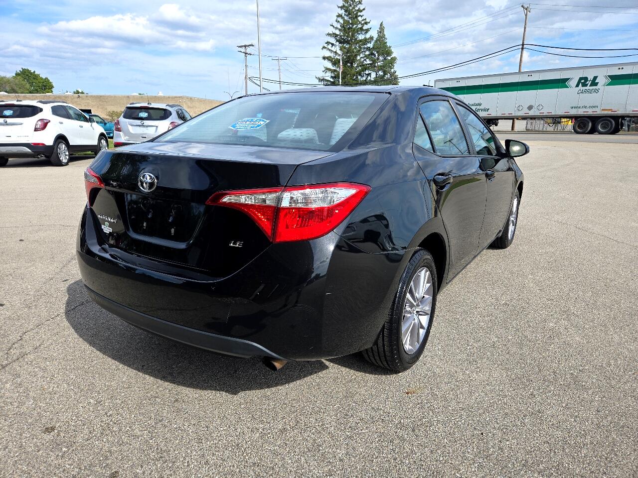 2014 Toyota Corolla LE Plus photo 5