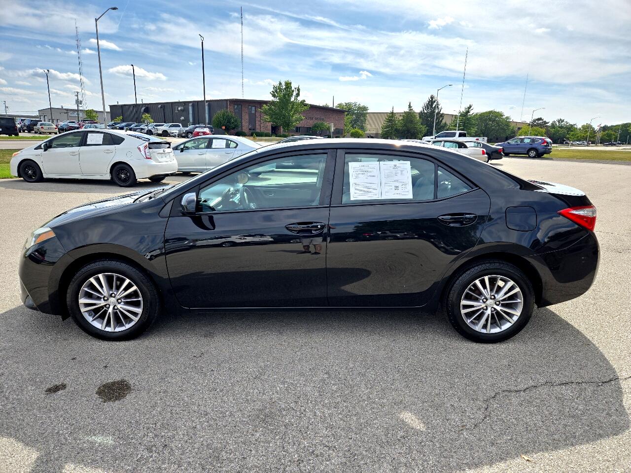 2014 Toyota Corolla LE Plus photo 9