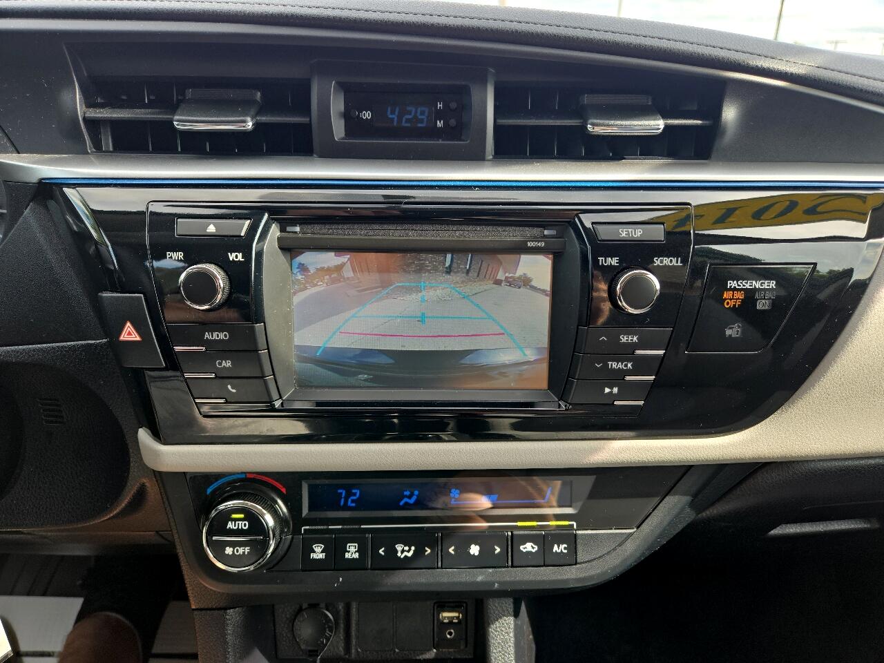 2014 Toyota Corolla LE Plus photo 25