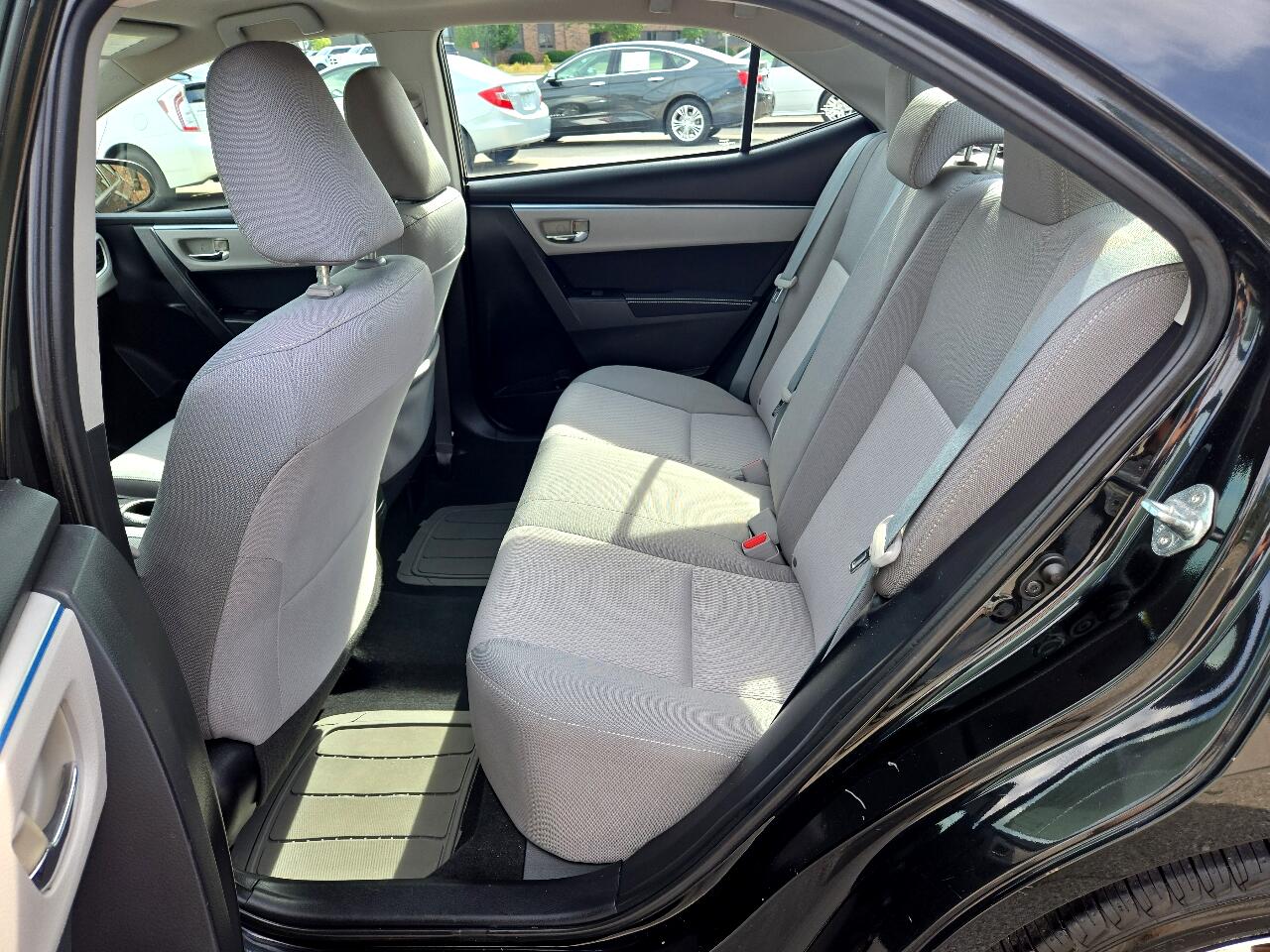 2014 Toyota Corolla LE Plus photo 33