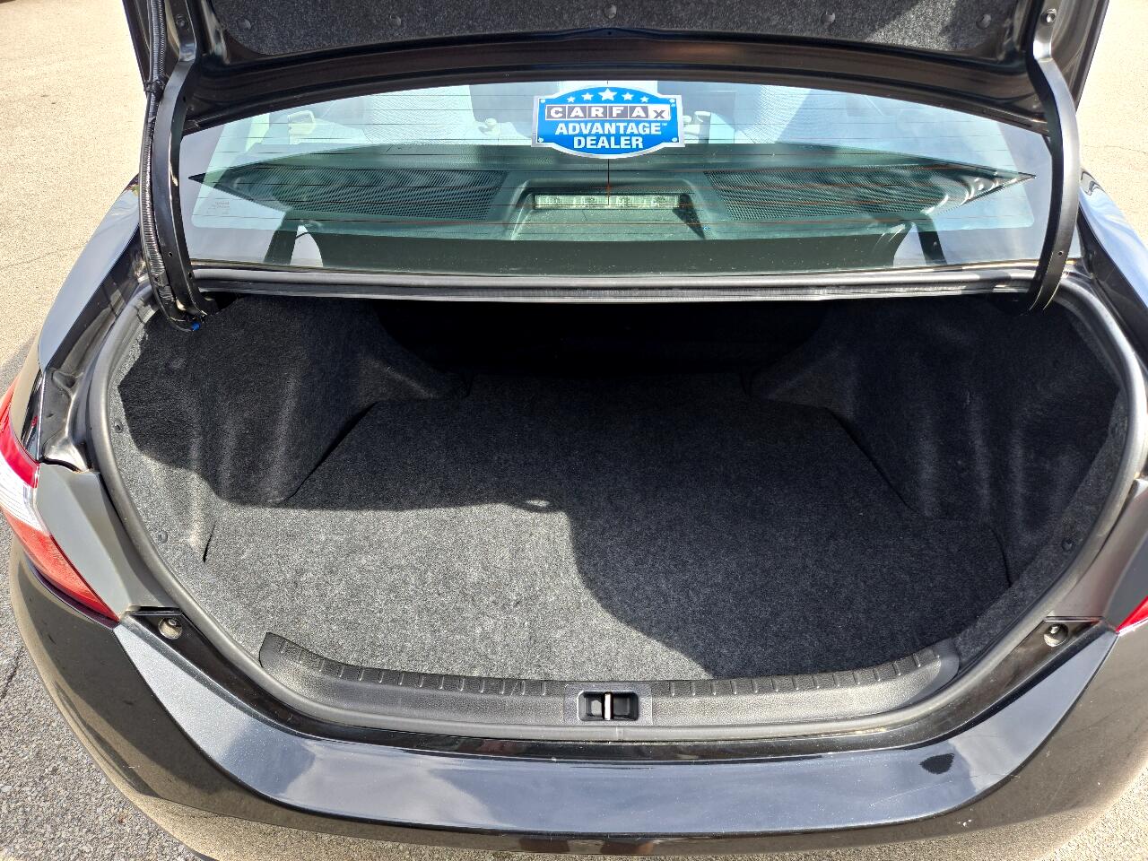 2014 Toyota Corolla LE Plus photo 35
