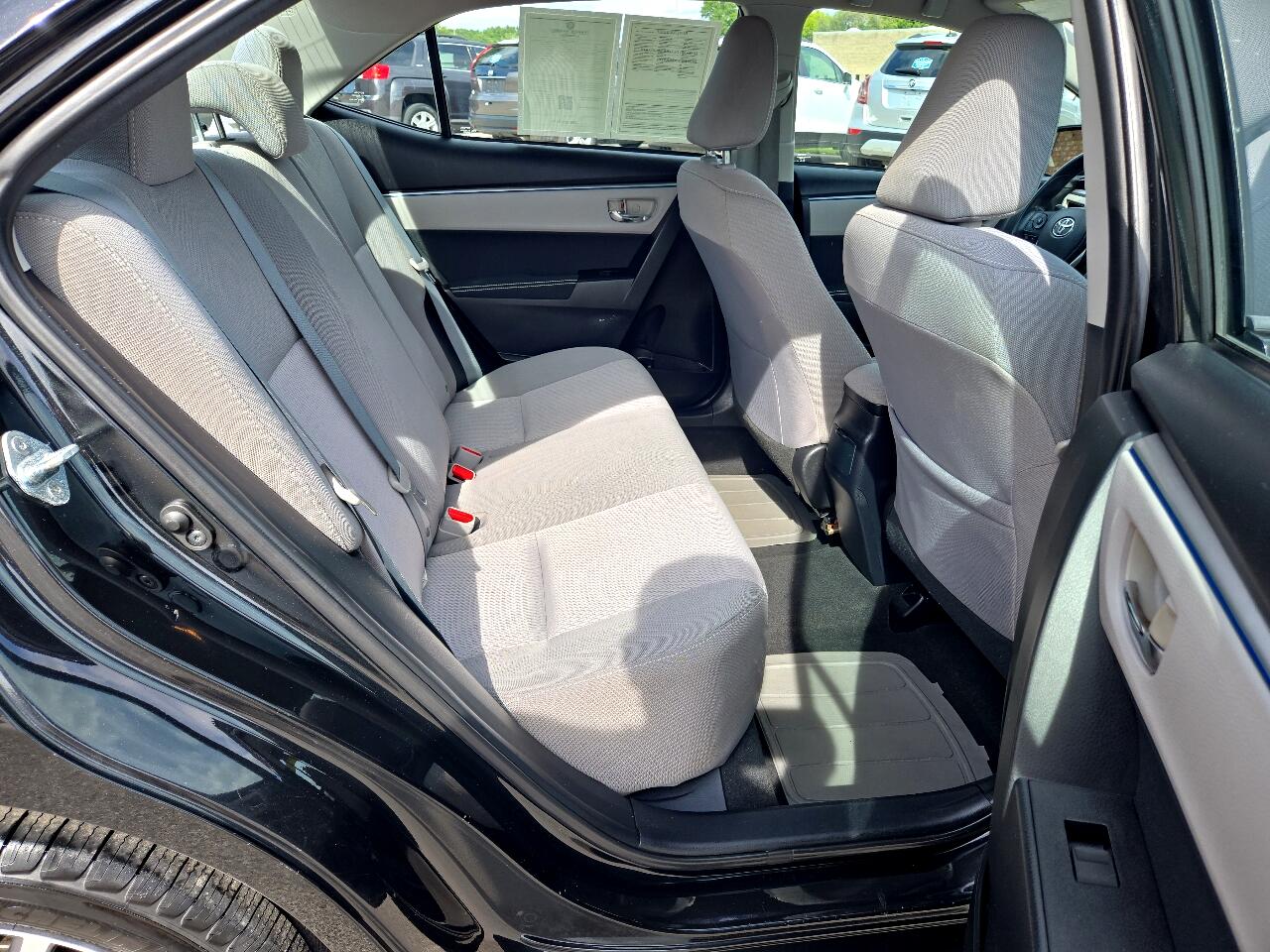 2014 Toyota Corolla LE Plus photo 39