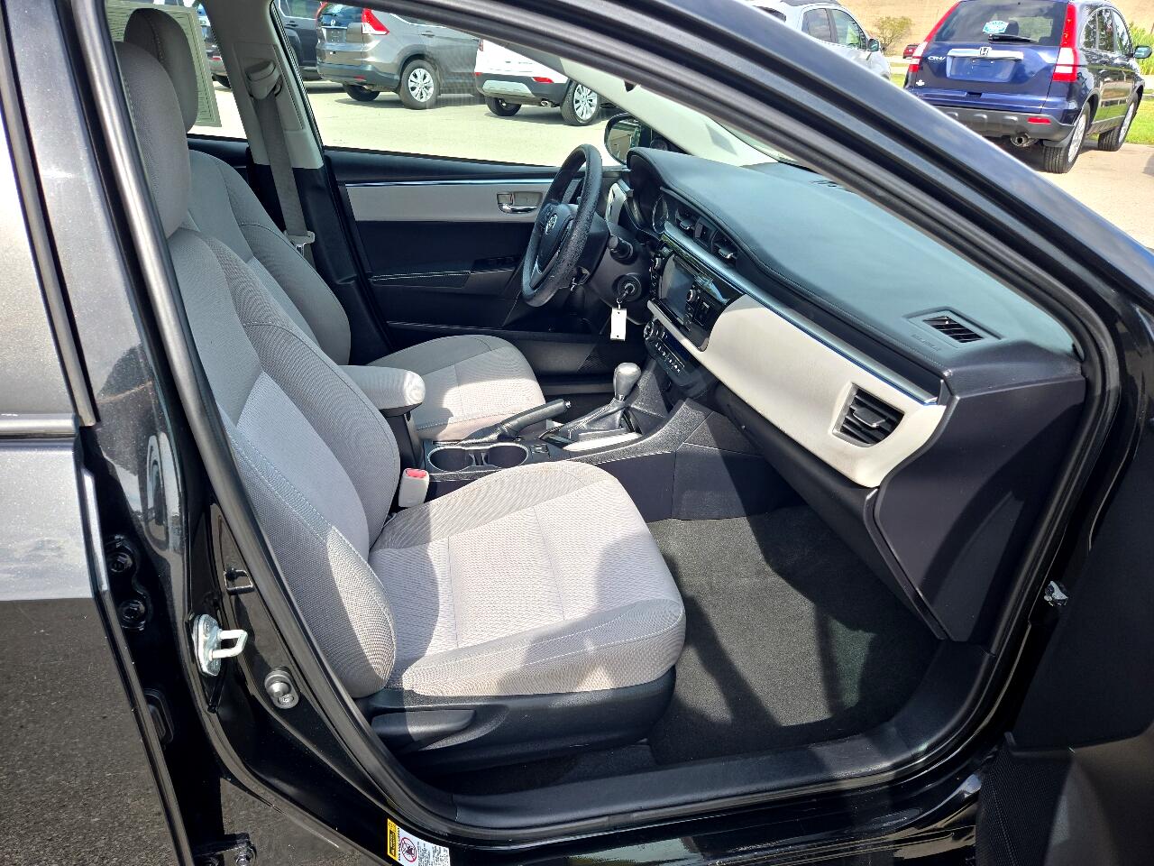 2014 Toyota Corolla LE Plus photo 42