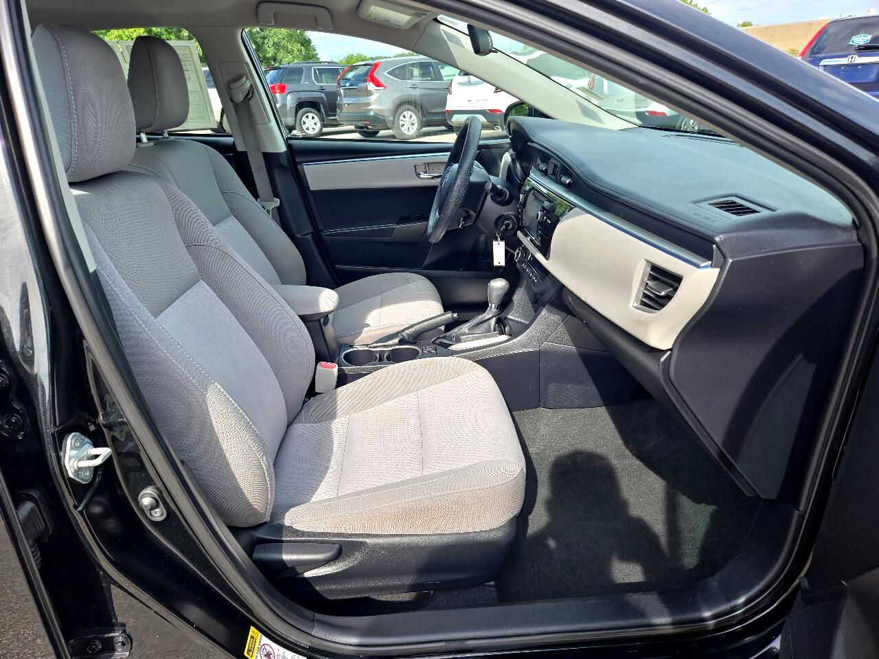 2014 Toyota Corolla LE Plus photo 43