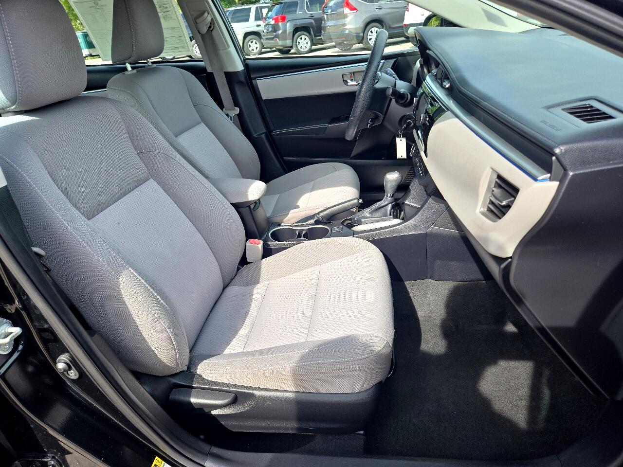 2014 Toyota Corolla LE Plus photo 44