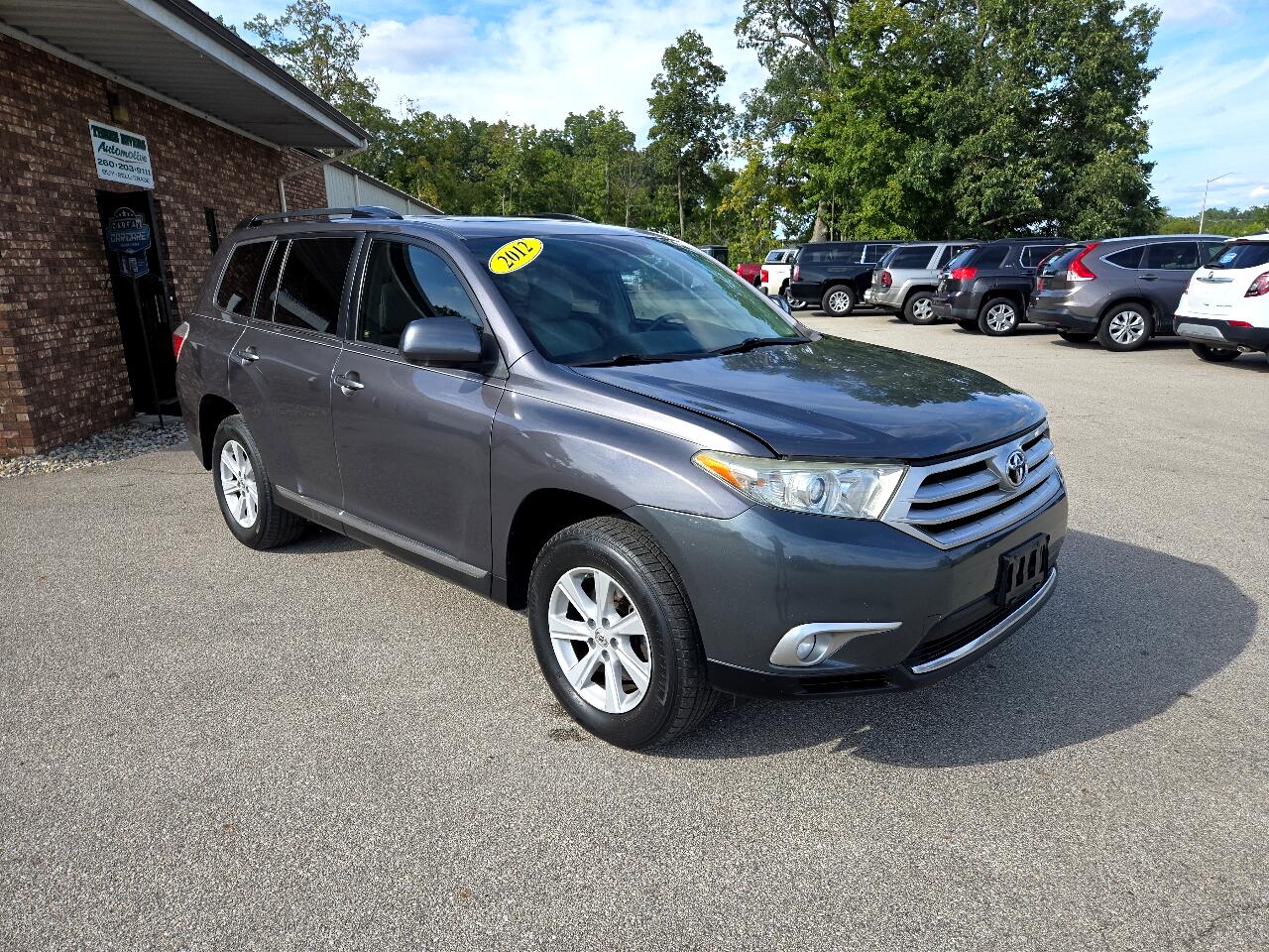 2012 Toyota Highlander Base photo 2