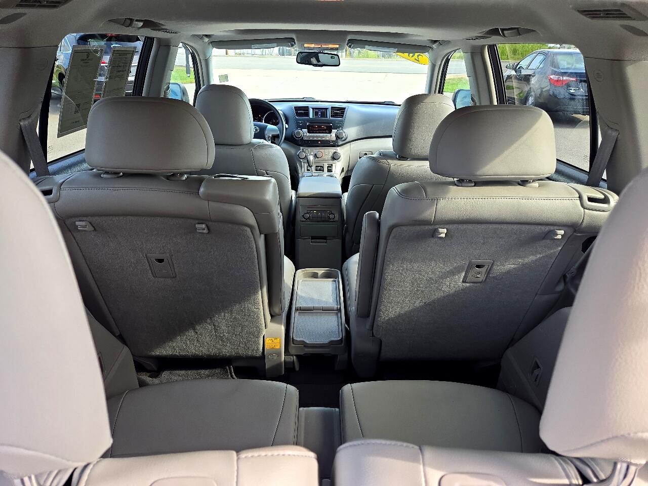 2012 Toyota Highlander Base photo 40