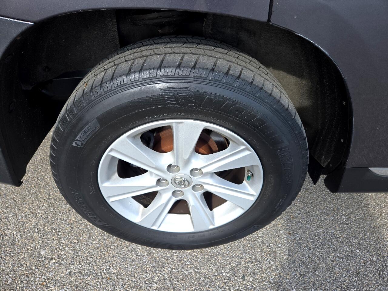 2012 Toyota Highlander Base photo 52