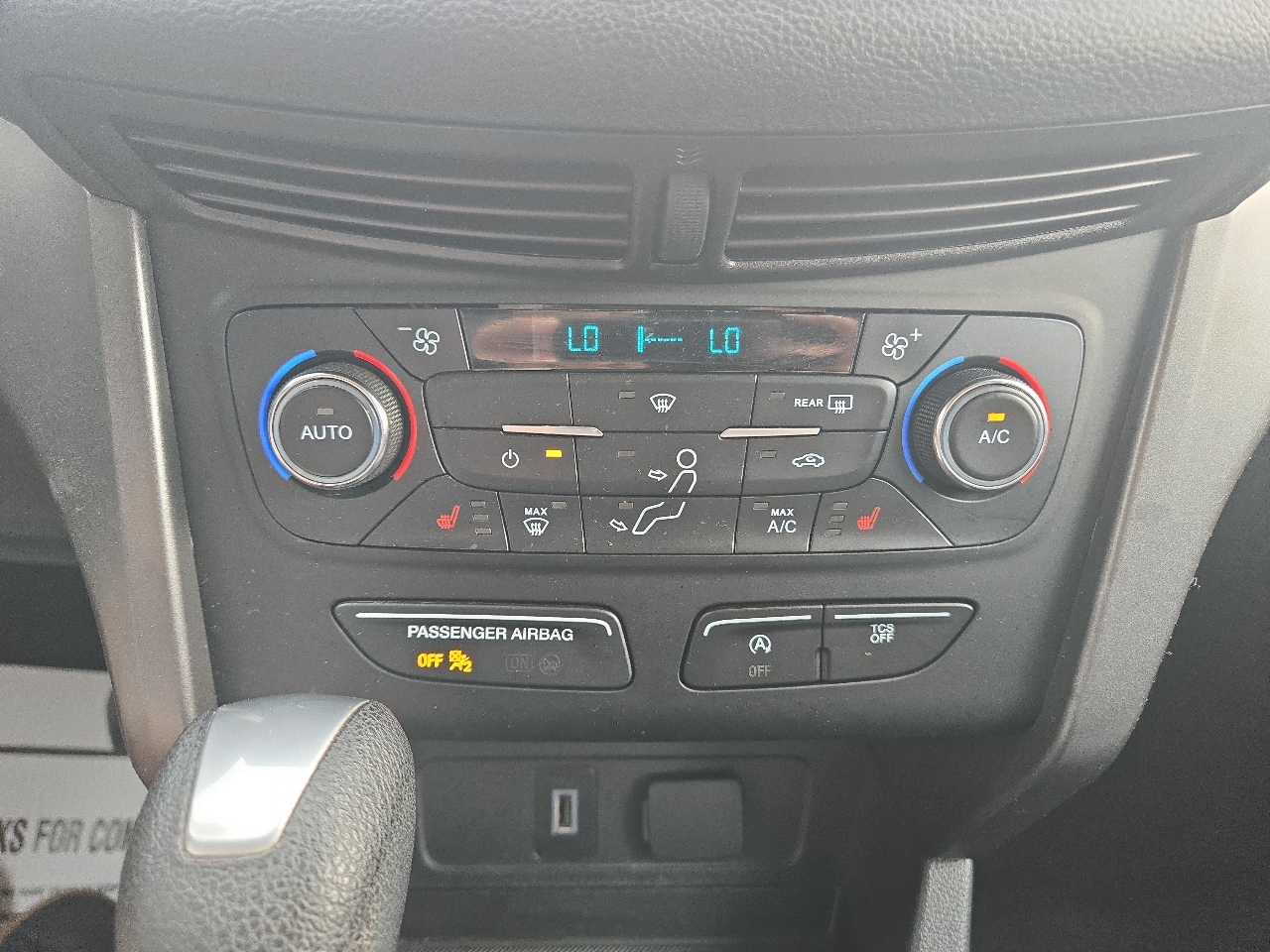 2017 Ford Escape SE photo 28