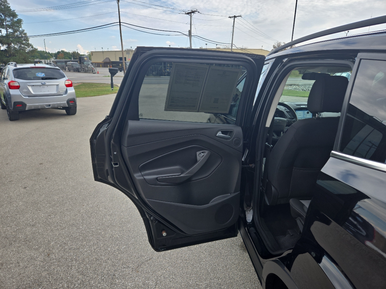 2017 Ford Escape SE photo 32