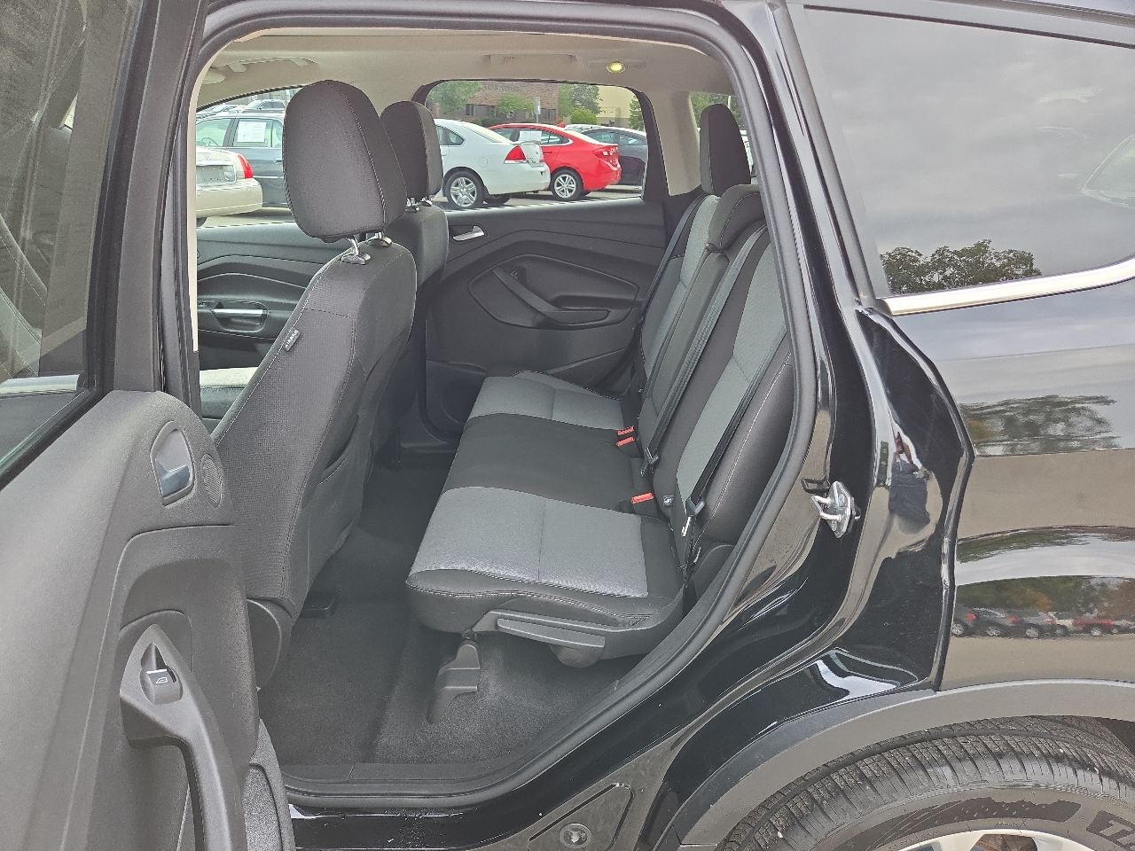 2017 Ford Escape SE photo 34