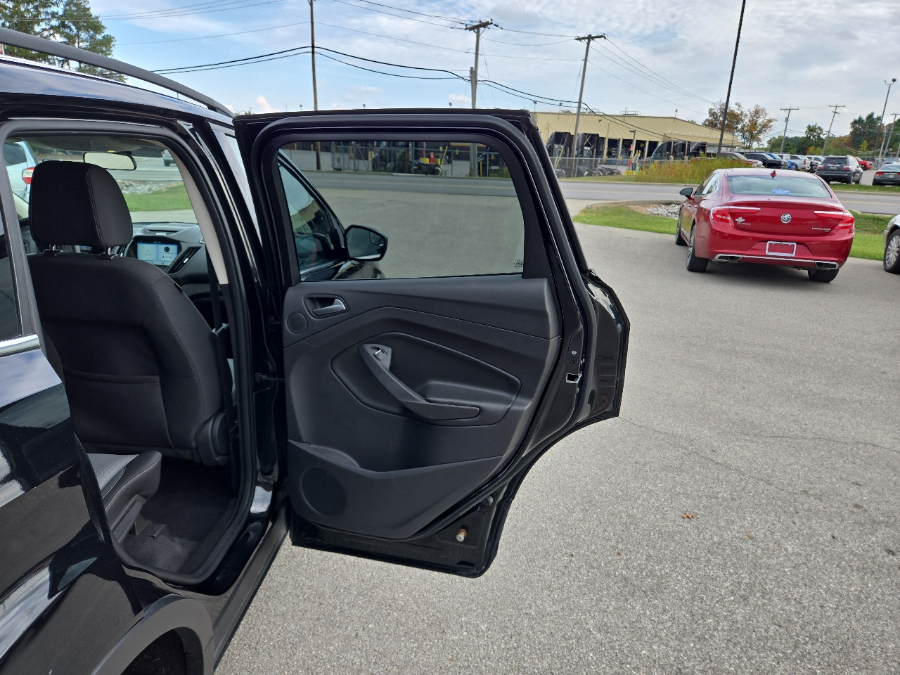 2017 Ford Escape SE photo 40
