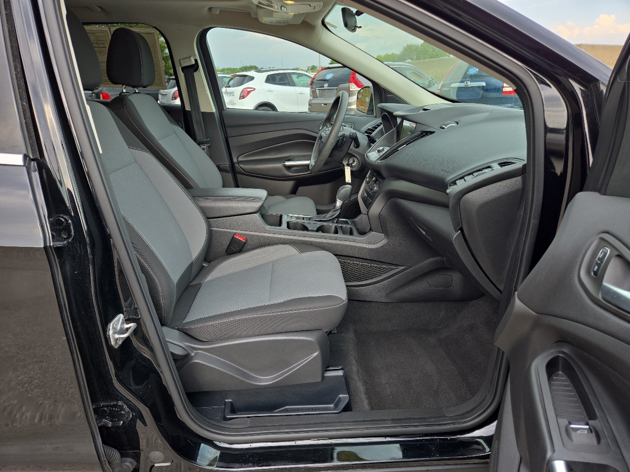2017 Ford Escape SE photo 47