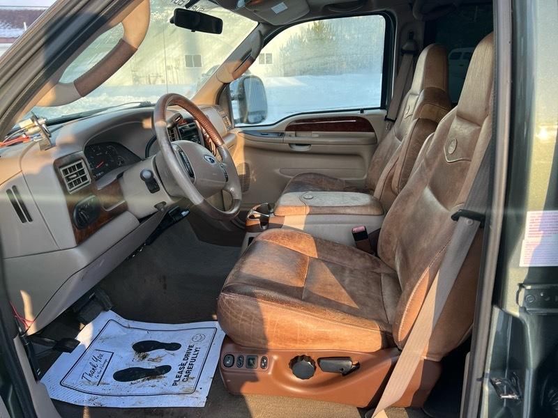 Ford F-250 SD Lariat Crew Cab Long Bed 4WD 2004