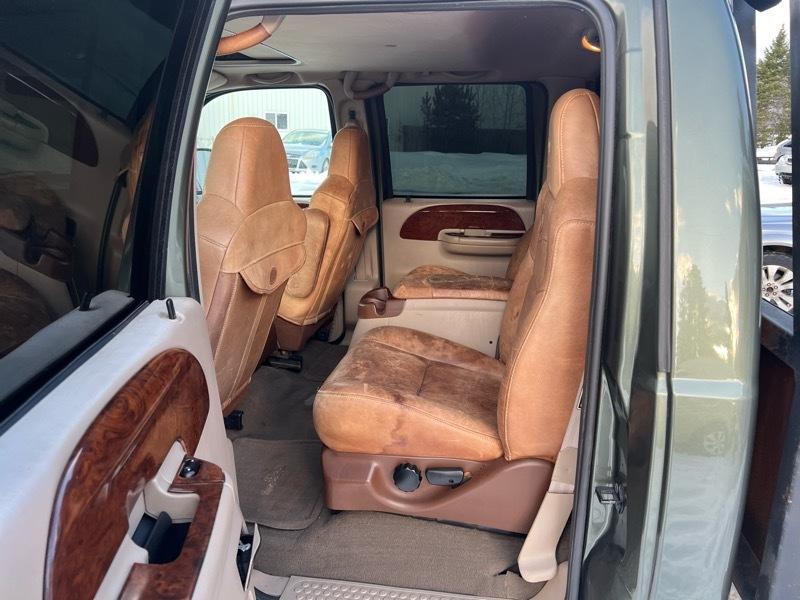 Ford F-250 SD Lariat Crew Cab Long Bed 4WD 2004