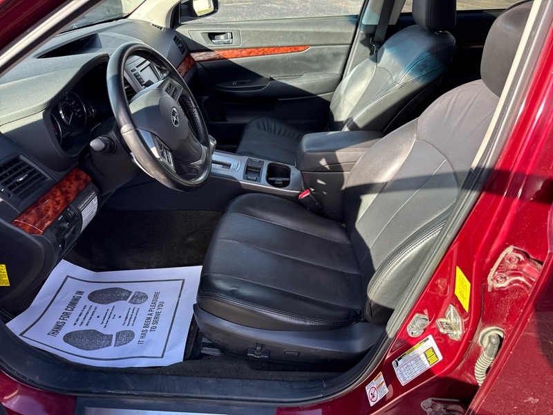 Subaru Outback 2.5i Limited 2012