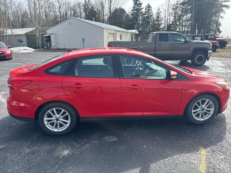 Ford Focus SE Sedan 2017