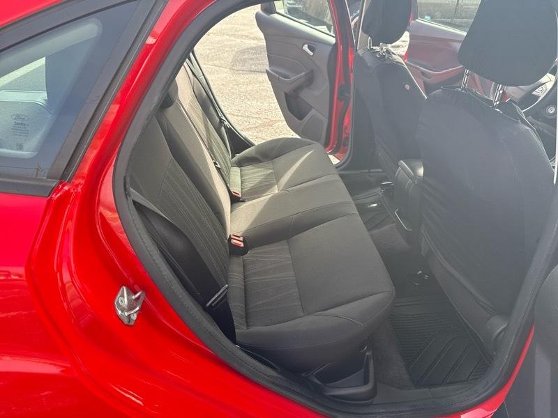 Ford Focus SE Sedan 2017