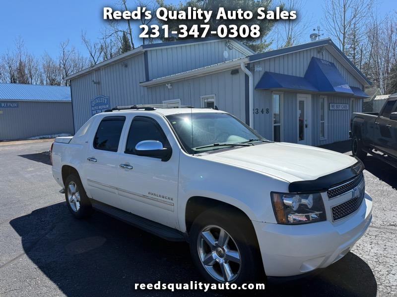 Chevrolet Avalanche 4WD Crew Cab LTZ 2012