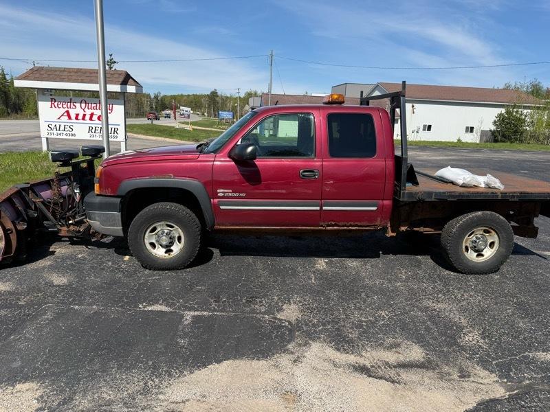 Chevrolet Silverado 2500HD LS Ext. Cab Short Bed 4WD 2004