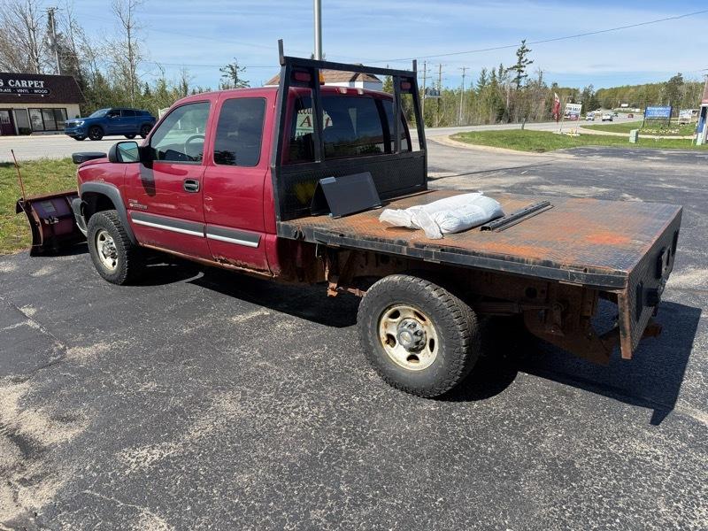 Chevrolet Silverado 2500HD LS Ext. Cab Short Bed 4WD 2004