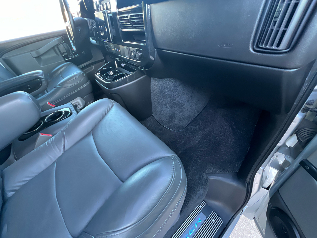 Chevrolet Express 2500  2023